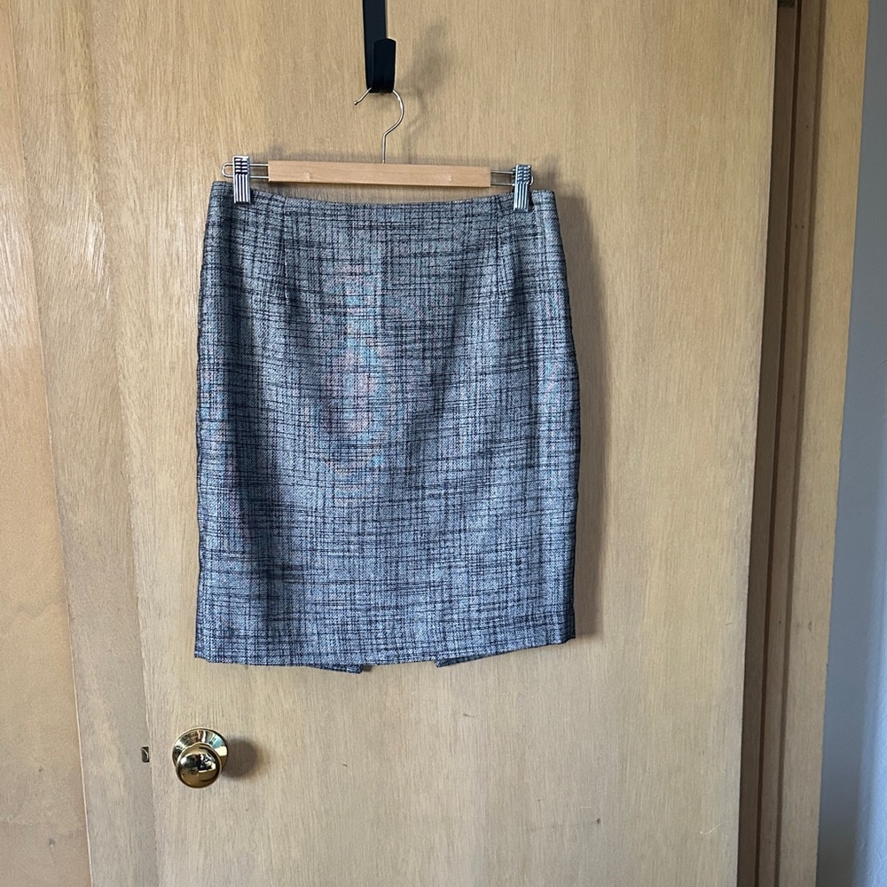 Tahari Gray Pencil Skirt